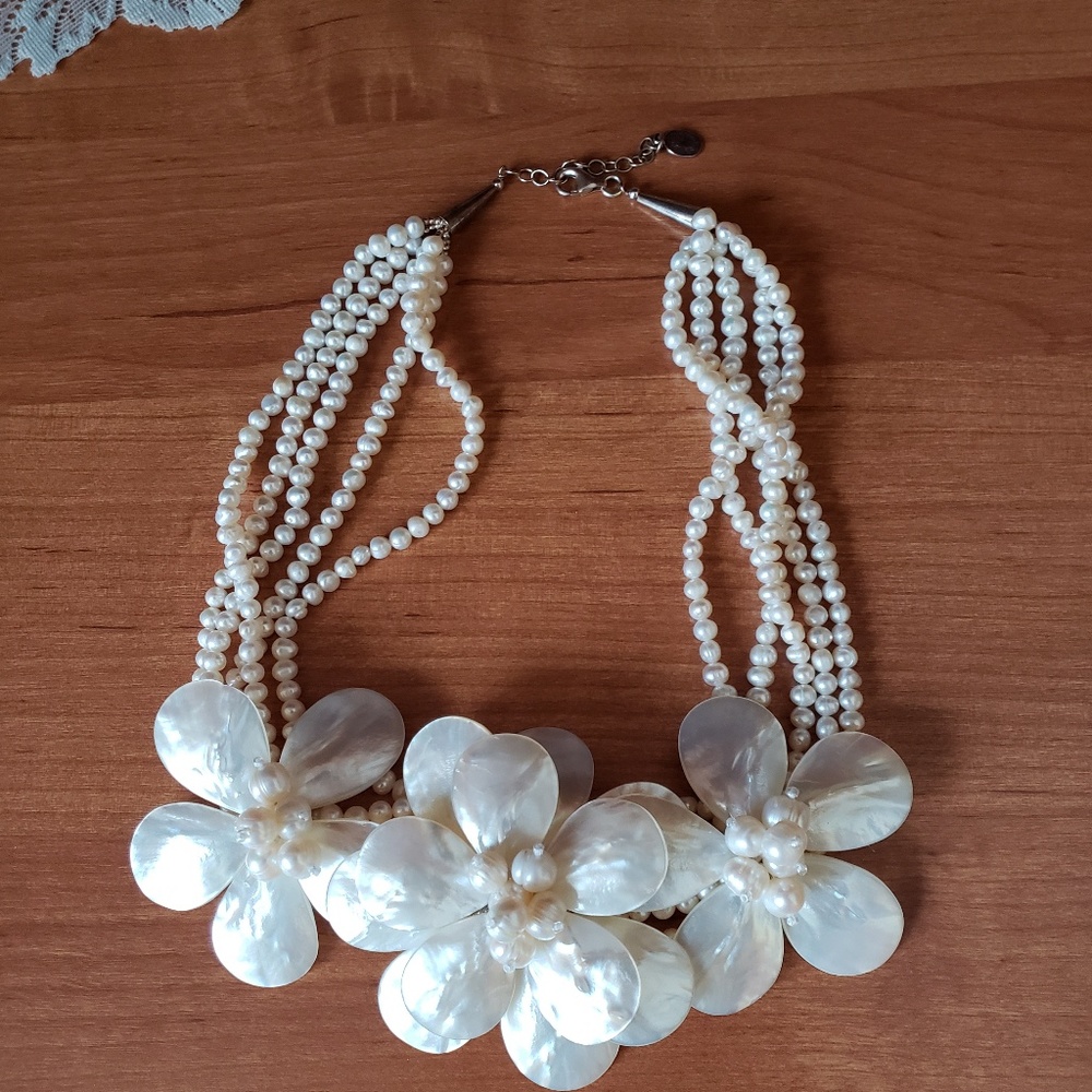 White mother of pearl sterling silver necklace